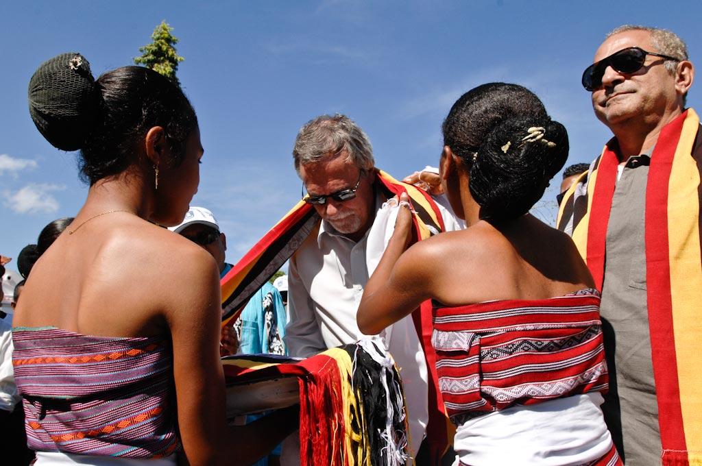 Special Representative of the Secretary-General (SRSG) for the United Nations Integrated Mission in Timor-Leste (UNMIT) Finn Reske-Nielsen receiving a traditional welcome.